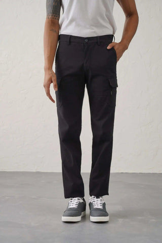 The Regular Fit Pro Cargo Pants - Black Minus One