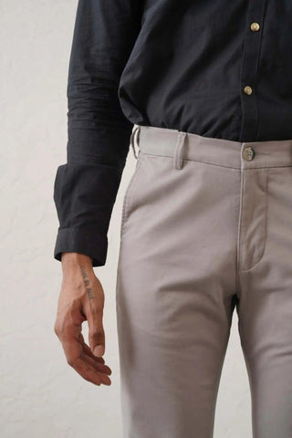 The Regular Fit Travel Chino - Grey Minus One