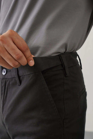 The Regular Fit Daylong Chino - Black Beast minus1lifestyle