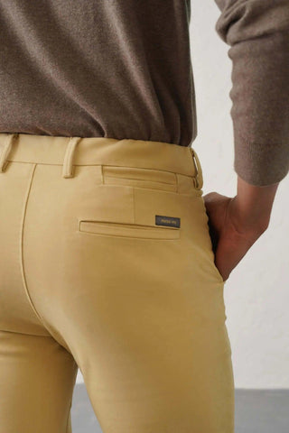 The Slim Fit Travel Chino - Khaki Minus One