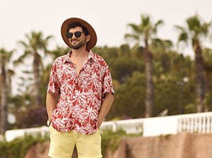 Cool summer beach outfits for men Minus One