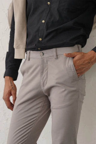 The Only Pants That Never Goes Out of Style: Chinos