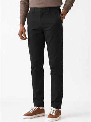 The Slim Fit Travel Chino - Black