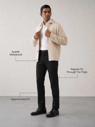 The Regular Fit Travel Chino - Black