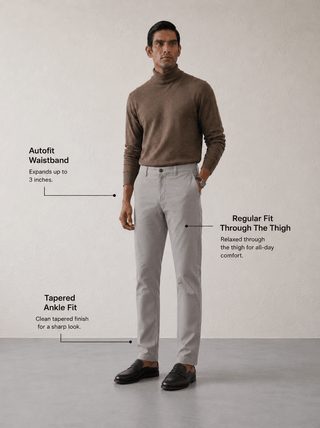 The Regular Fit Travel Chino - Grey