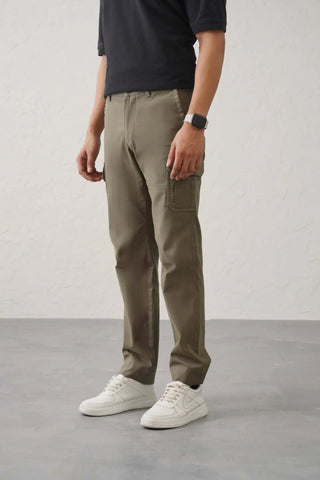 The Regular Fit Pro Cargo Pants - Olive Minus One