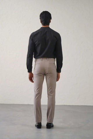 The Regular Fit Travel Chino - Grey Minus One