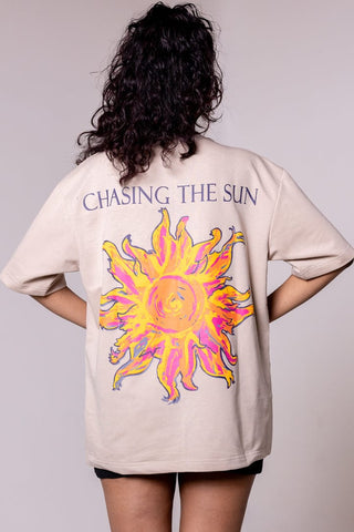 Chasing the Sun Printed Oversized T-shirt - Gimaq - The magic shuffle!