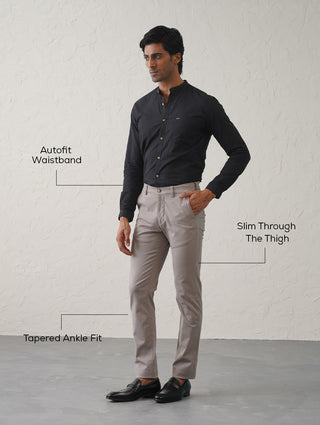 The Regular Fit Travel Chino - Grey