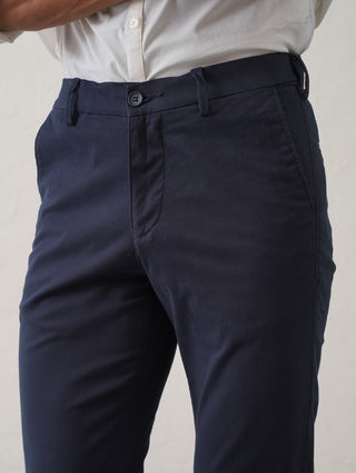 The Slim Fit Travel Chino - Navy