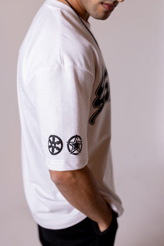 Saint - Oversized T shirt - Gimaq - The magic shuffle!