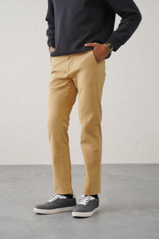 The Slim Fit Daylong Chino - Old Camel