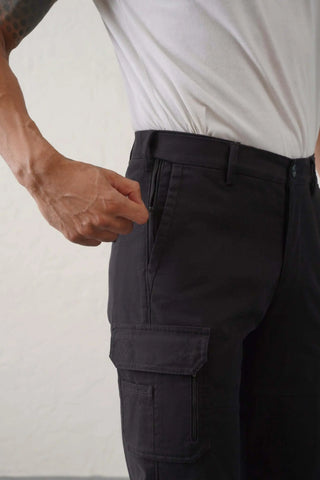 The Slim Fit Pro Cargo Pants - Black Minus One